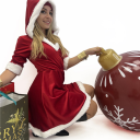 abito in velluto con cappuccio santa